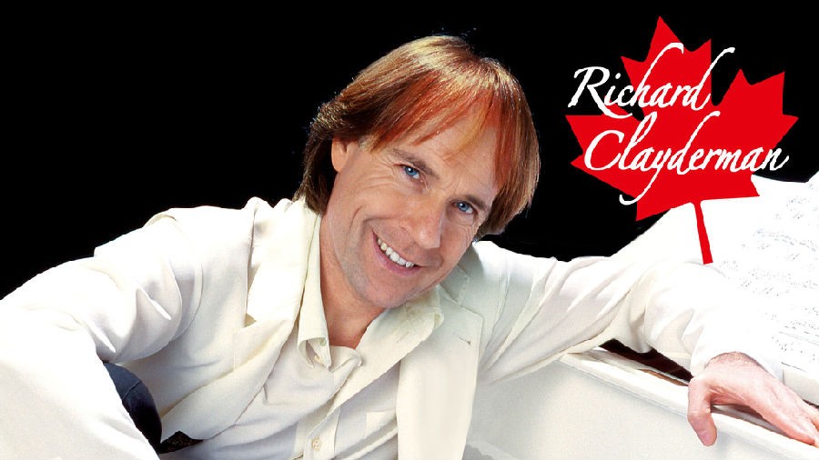 Richard Clayderman at Flint Center for the Performing Arts.jpg